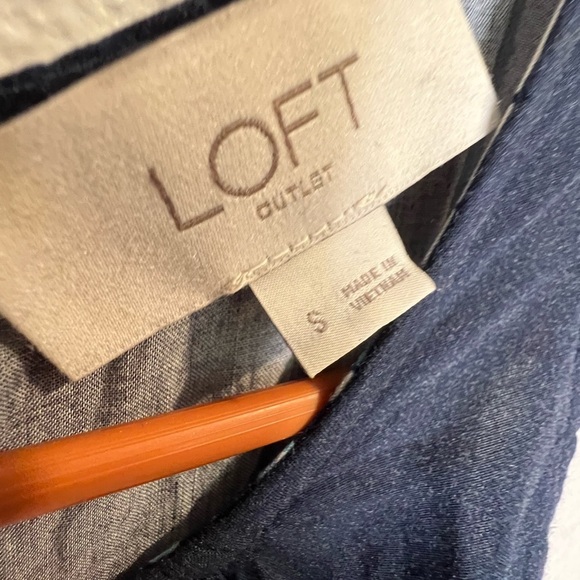 Set of 4 dresses for $20 size small - Picture 6 of 11